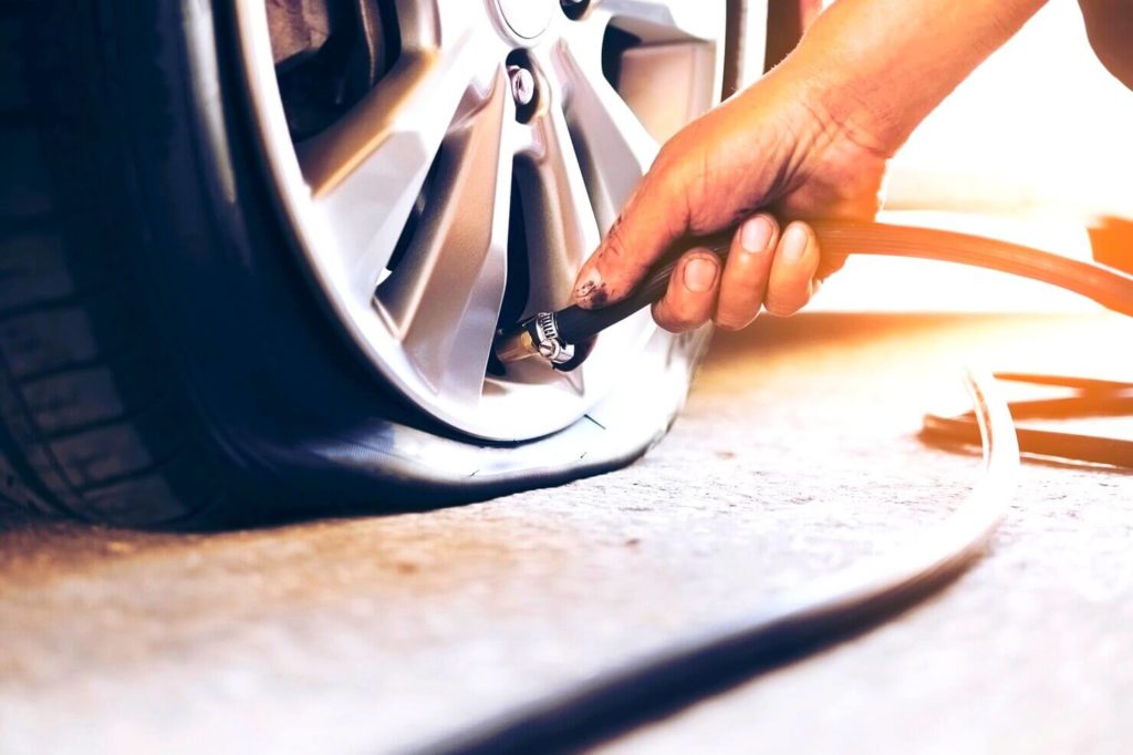 Gonfler des pneus dégonflés